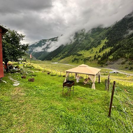 Pirikiti Hotell Akhmeta Exteriör bild