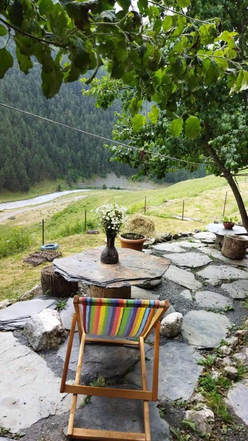 Pirikiti Hotell Akhmeta Exteriör bild