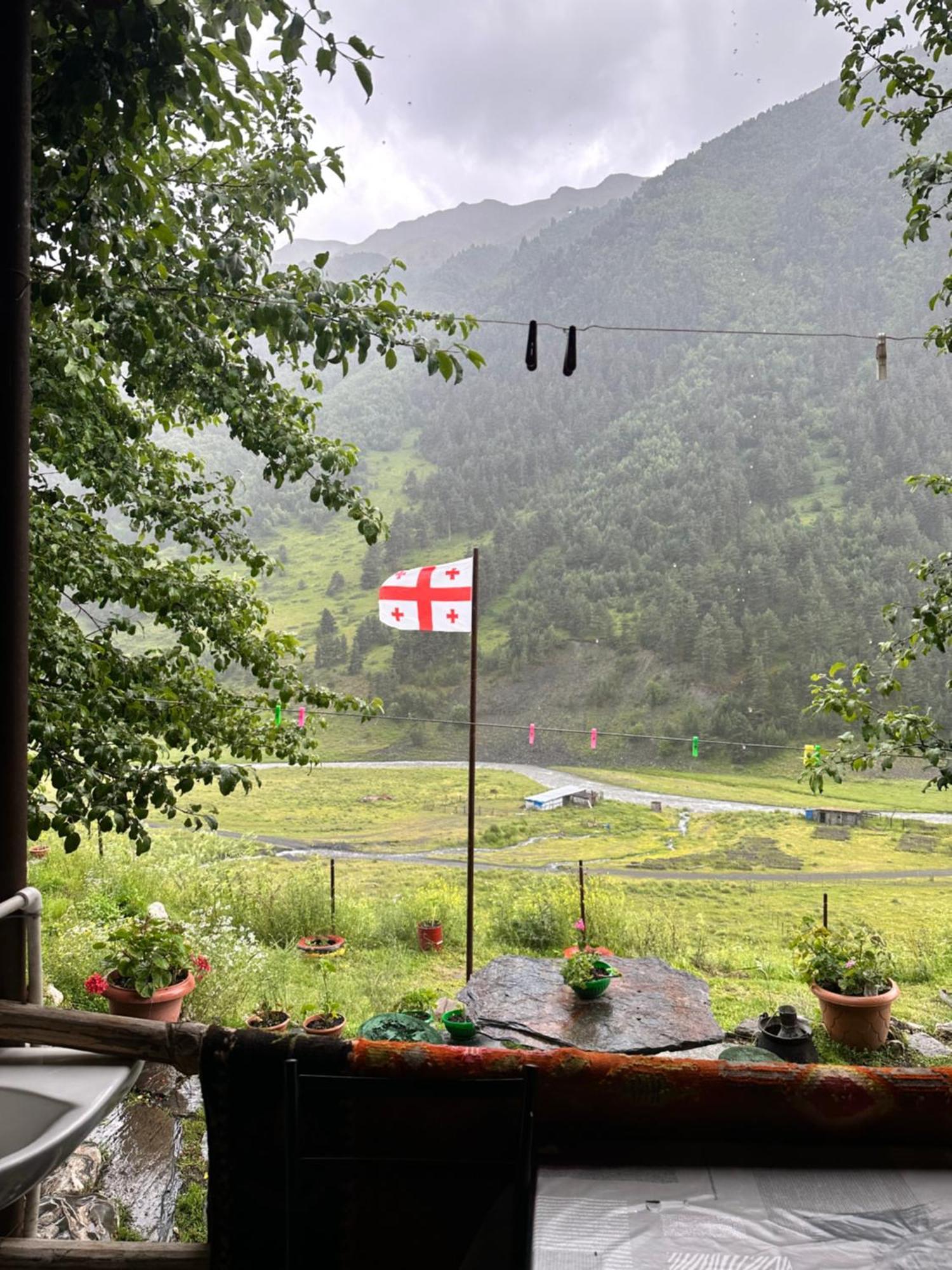 Pirikiti Hotell Akhmeta Exteriör bild
