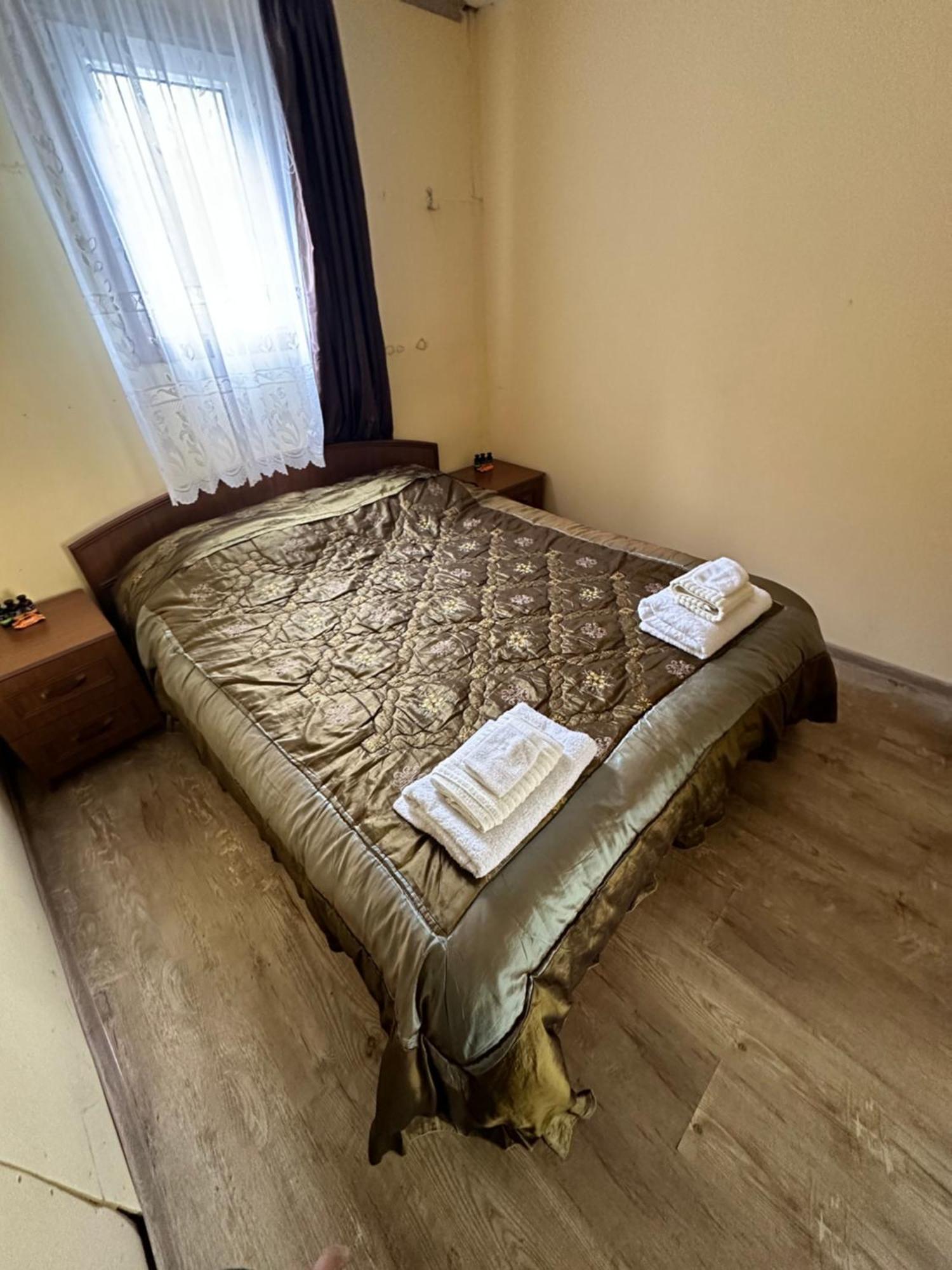 Pirikiti Hotell Akhmeta Exteriör bild
