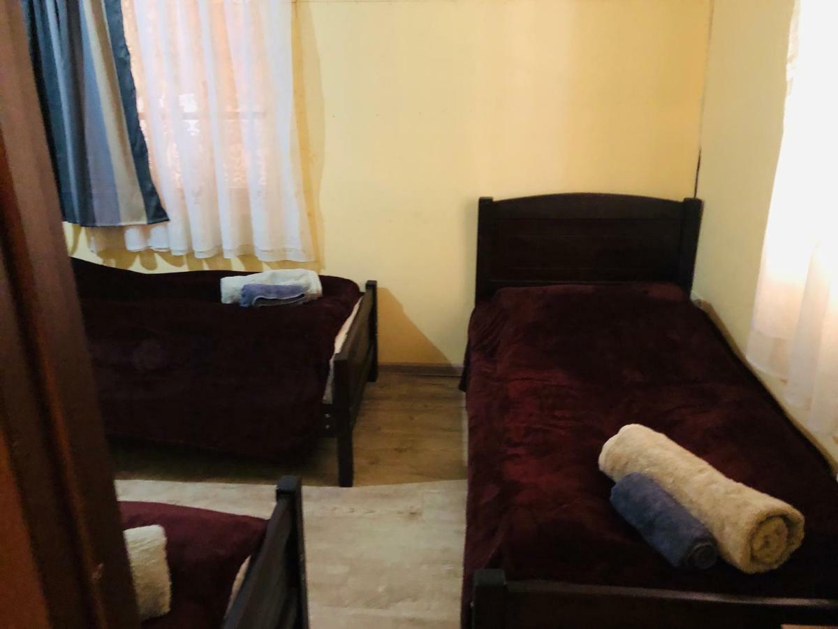 Pirikiti Hotell Akhmeta Exteriör bild